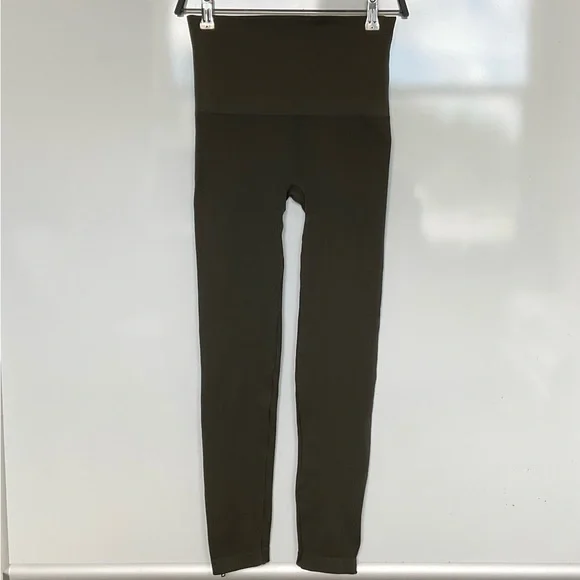 Spanx Seamless Side Zipper Leggings - Picture 2 of 6